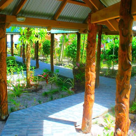 Le Uaina Beach Resort Faleapuna Esterno foto