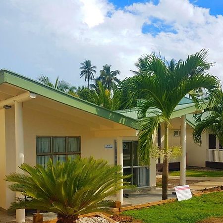 Le Uaina Beach Resort Faleapuna Esterno foto