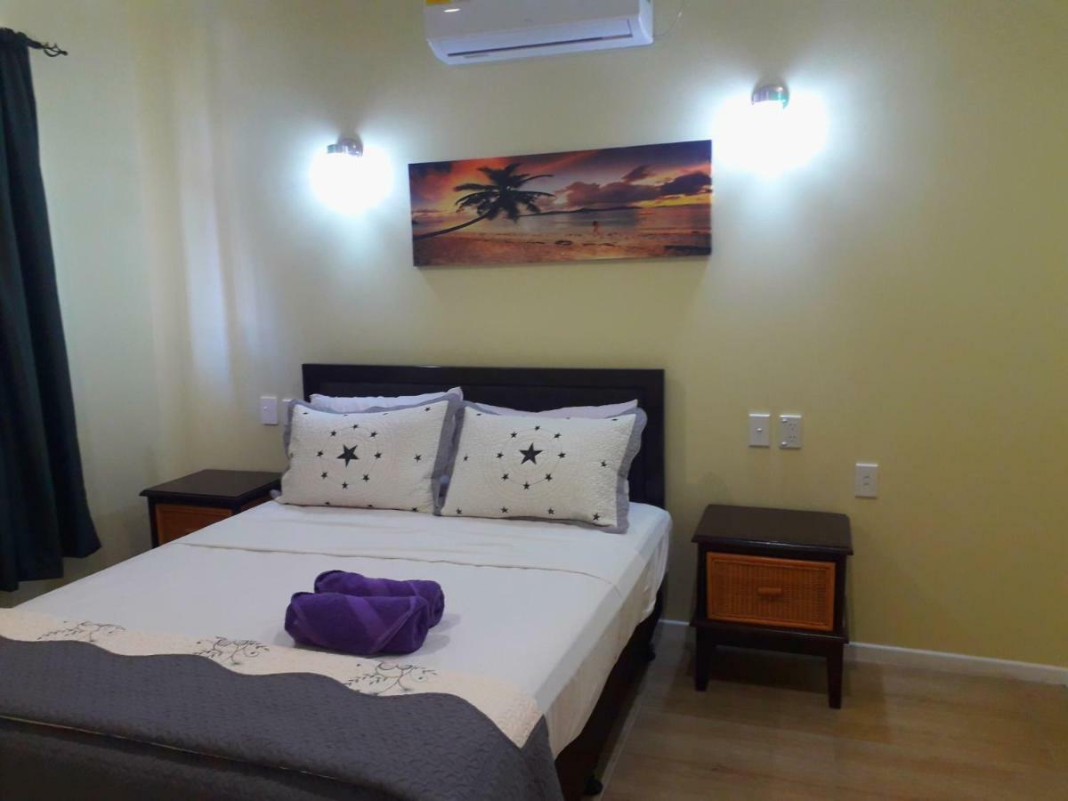 Le Uaina Beach Resort Faleapuna Esterno foto