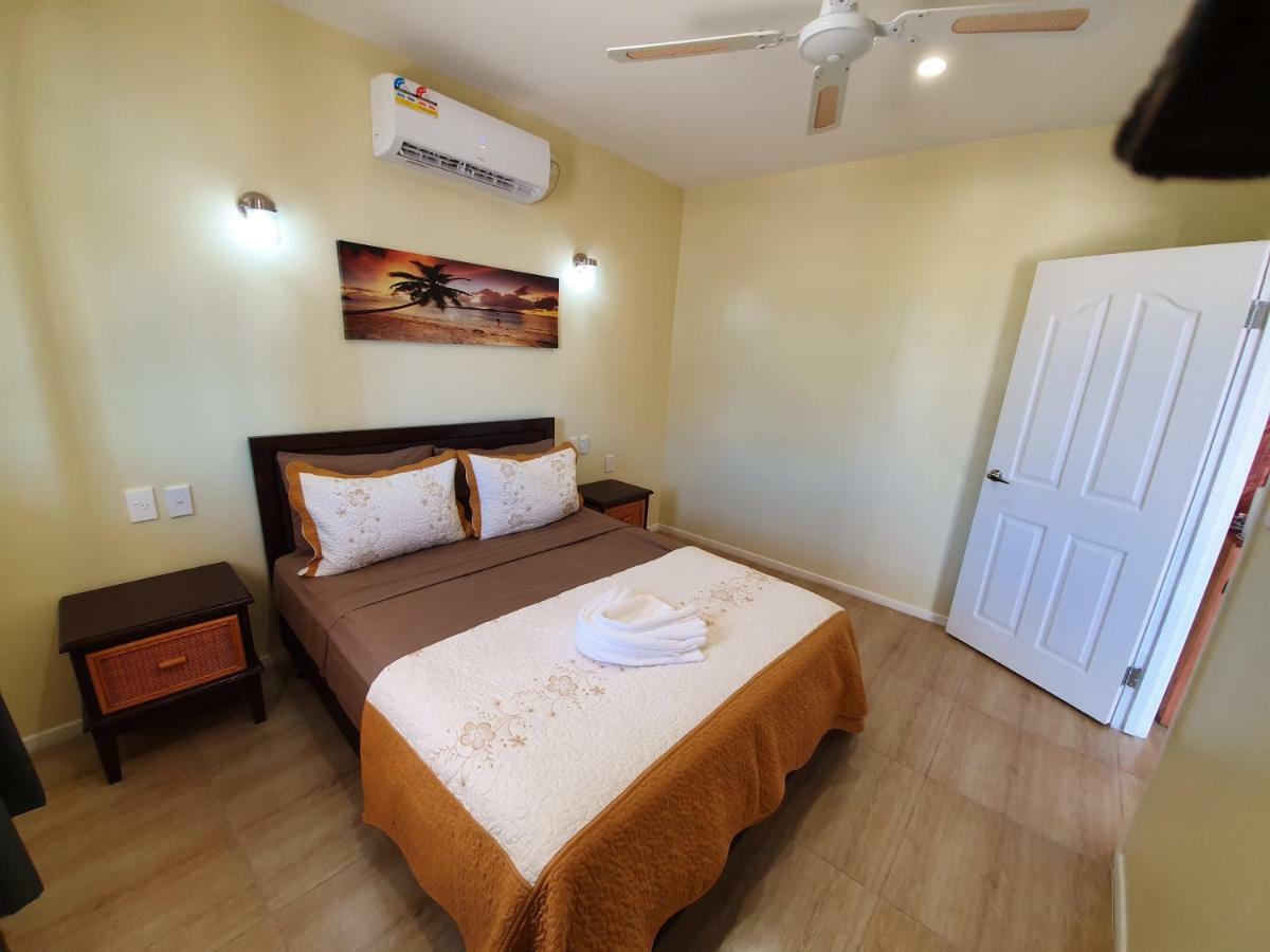Le Uaina Beach Resort Faleapuna Esterno foto