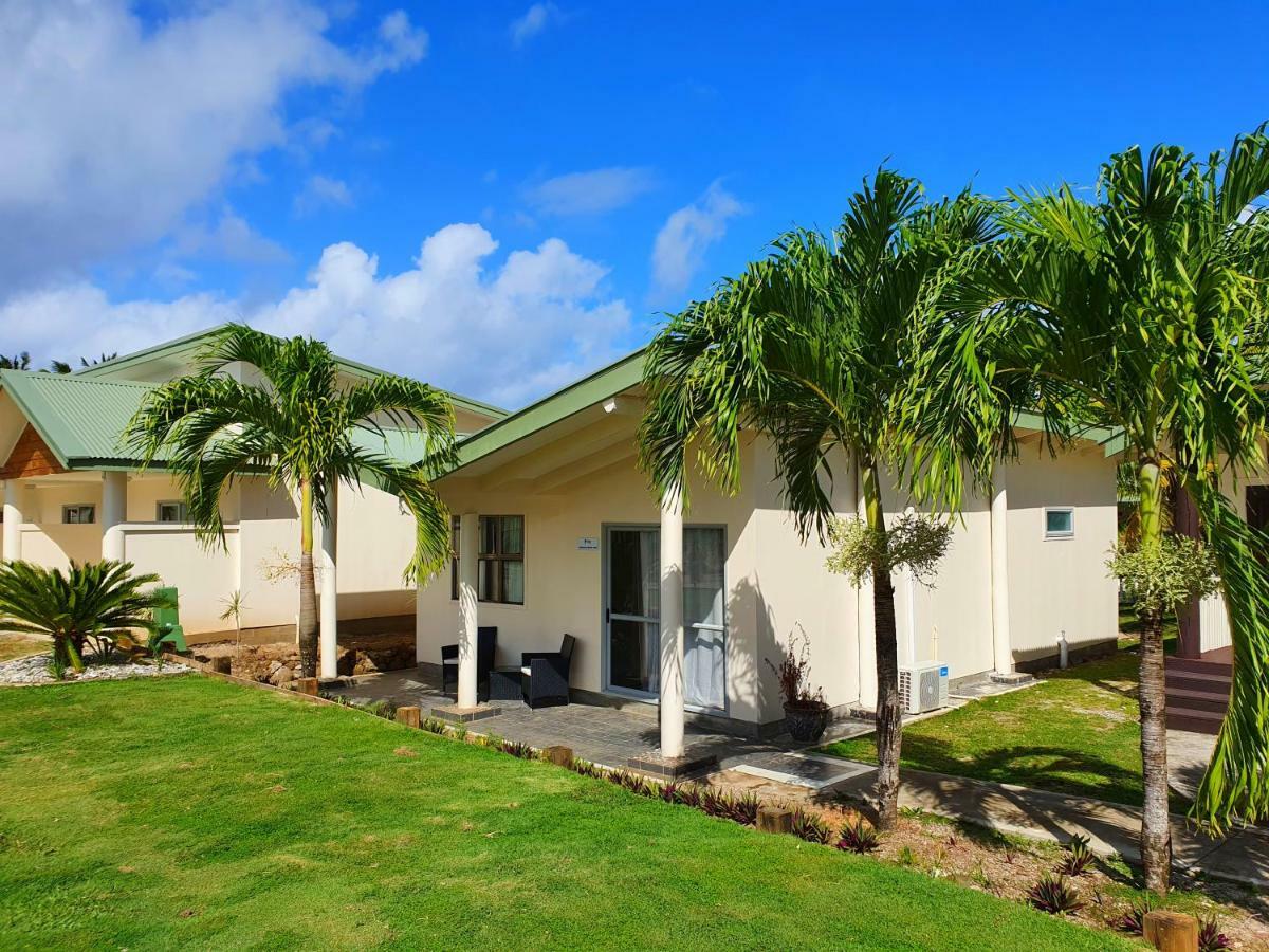 Le Uaina Beach Resort Faleapuna Esterno foto